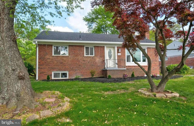 District Heights MD 335,000