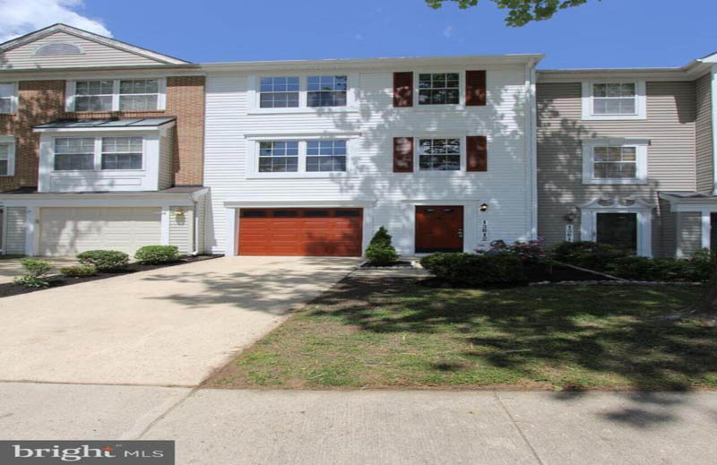 Upper Marlboro MD 288,000