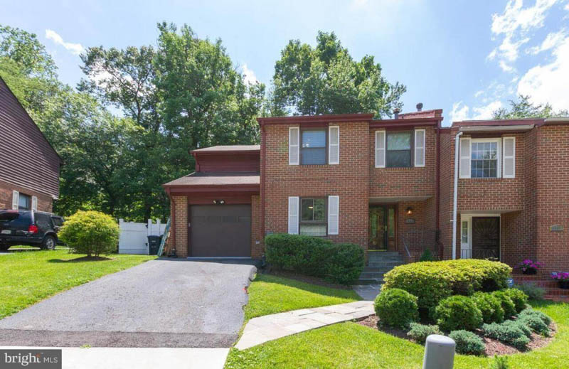 Washington DC 585,000