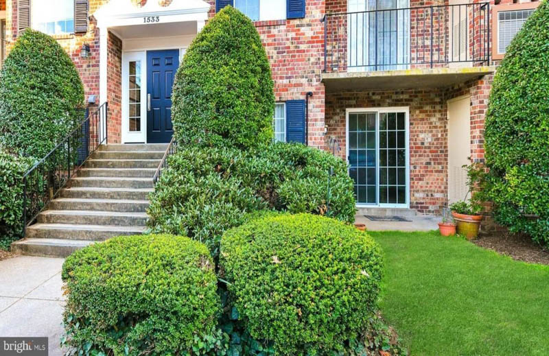 Woodbridge VA 200,000